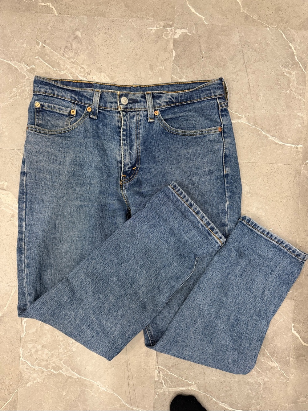 Levi's Men's 541 Blue Medium Wash Athletic Tapered 5-Pocket Jeans - 31 X 30